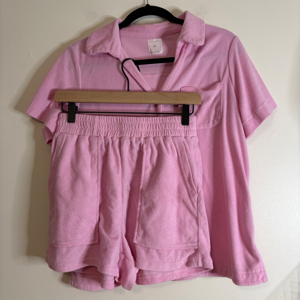 YLLW Pink Terry Cloth Lounge Set Shirt Shorts‎ Size M